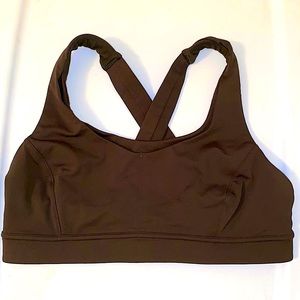 Lululemon stash ‘n run sports bra